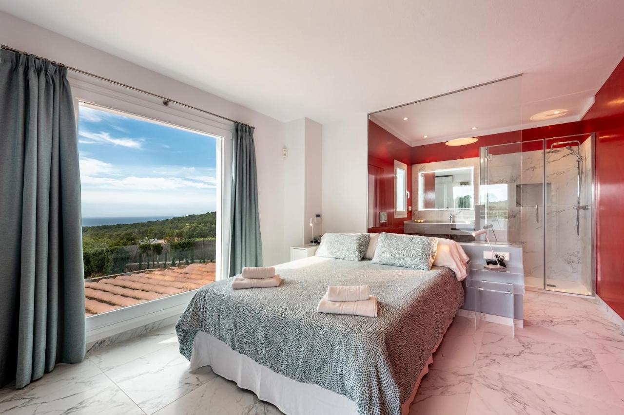 Villa Can Joan I - Fantastic Sunset Views And Family Friendly - San Antonio  Kültér fotó