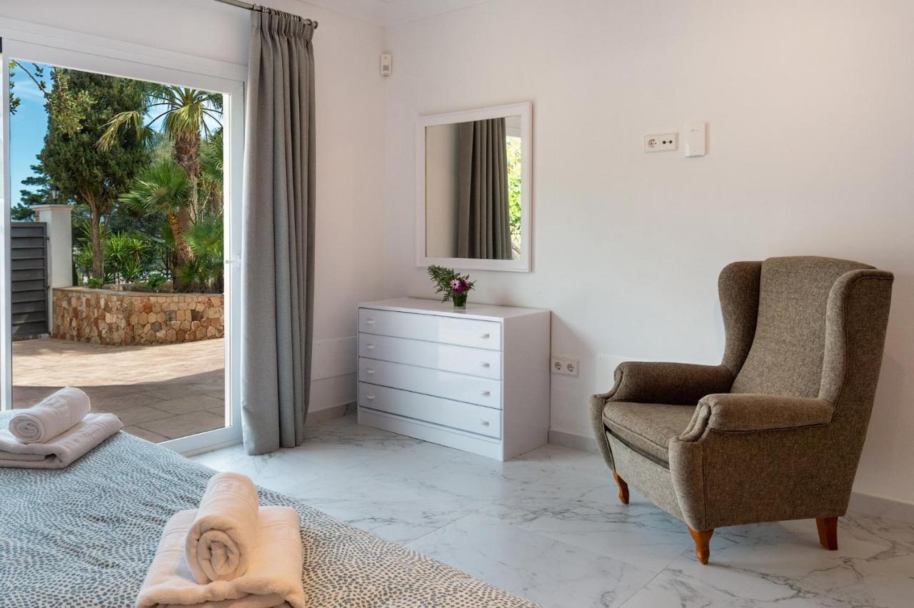 Villa Can Joan I - Fantastic Sunset Views And Family Friendly - San Antonio  Kültér fotó